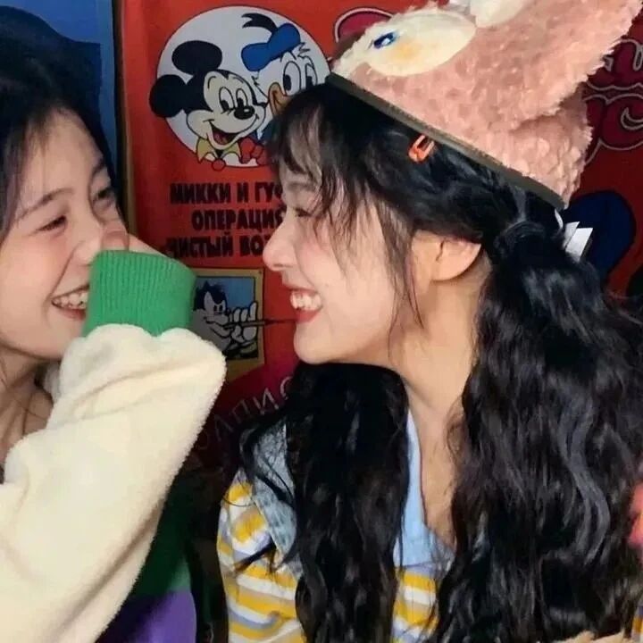 xiaoxikukwuzuiduiyou二人闺蜜头像真人闺蜜头像