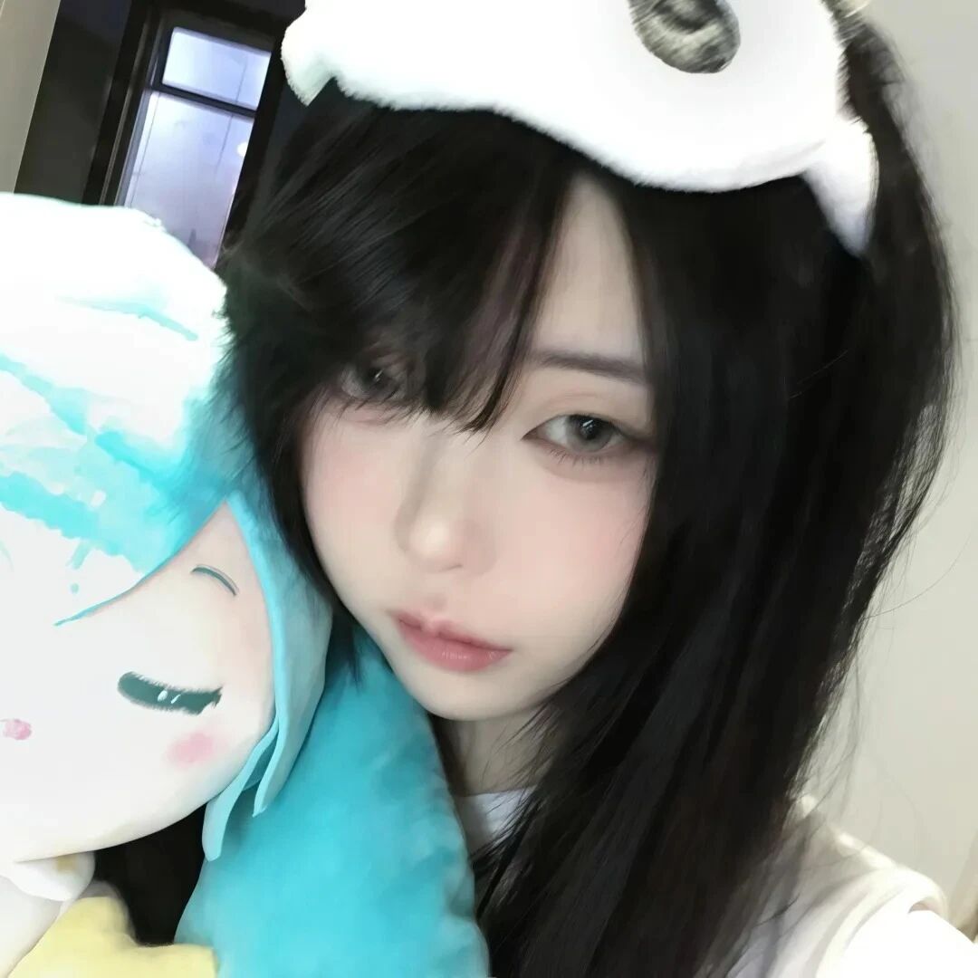 怼脸少萝女生头像