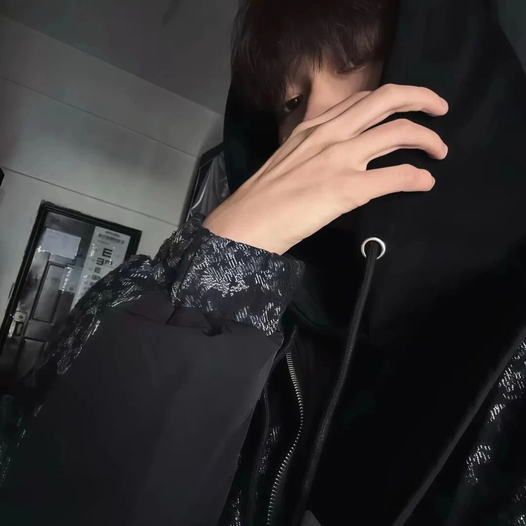 权威男生头像
