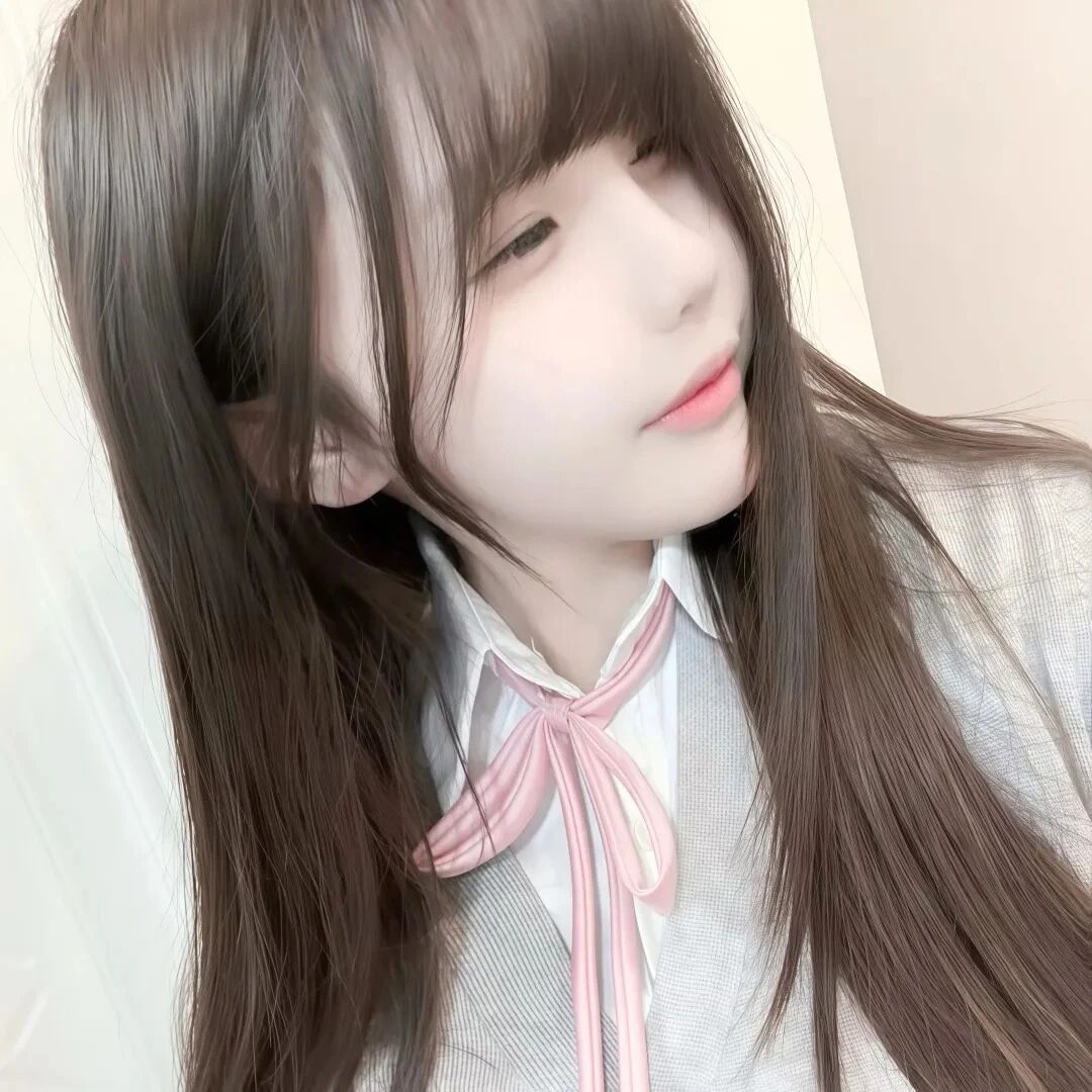 少萝侧脸女生头像