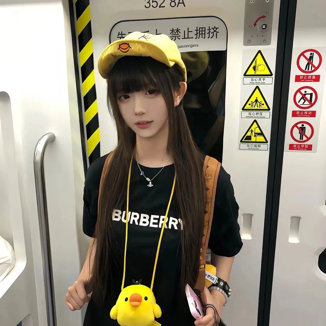 列车少萝女生头像