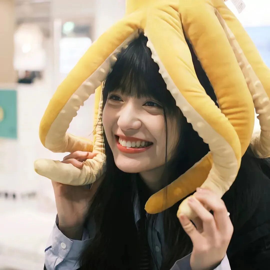 甜妹爱笑女生头像