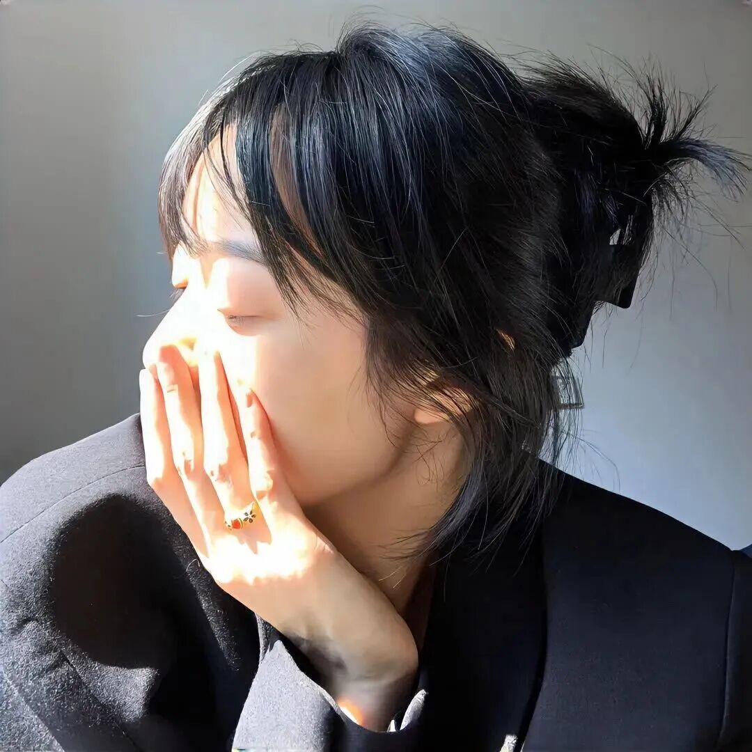 小清新女生头像侧脸女生头像