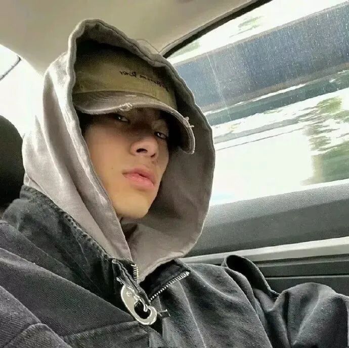 侧脸头像男生头像很飒飒风头像