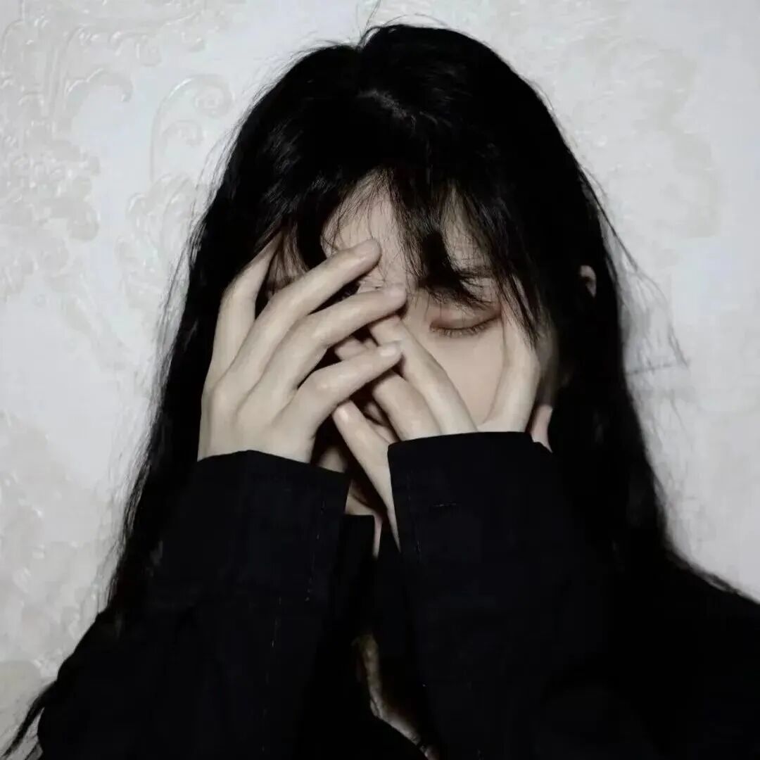 孤独感女生头像
