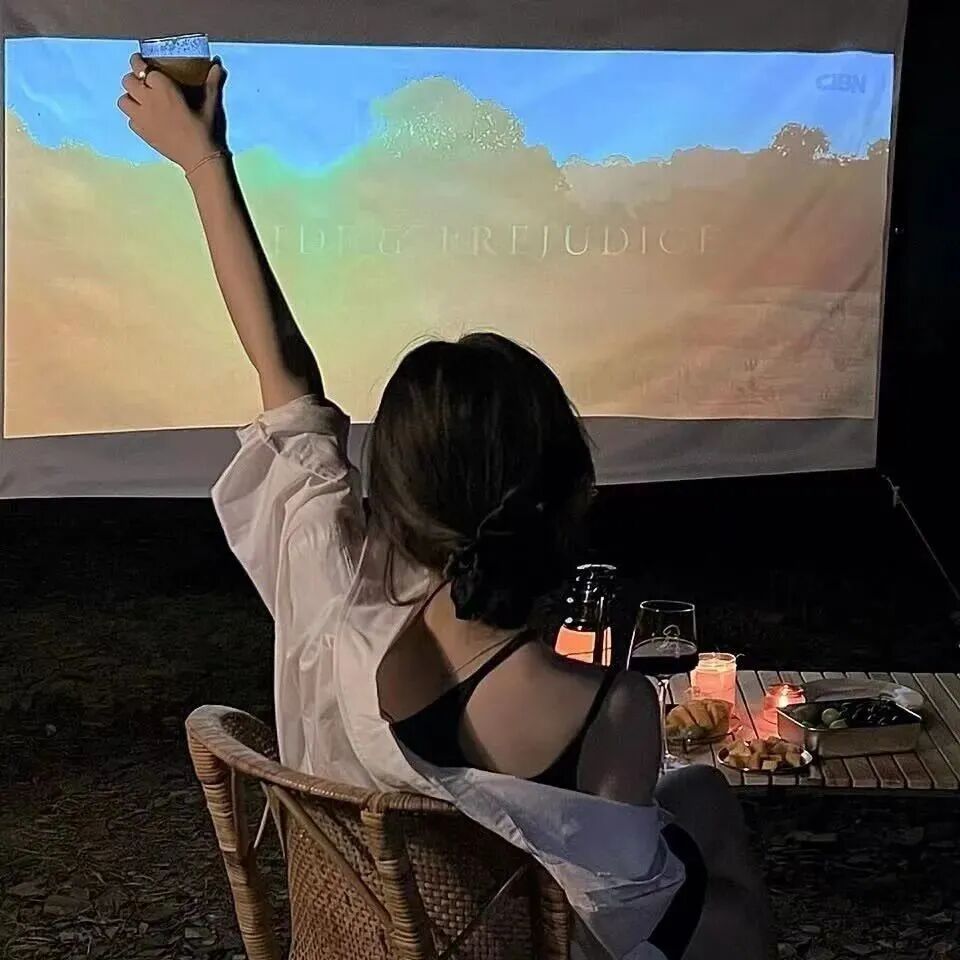 氛围感女生头像不露脸女生头像