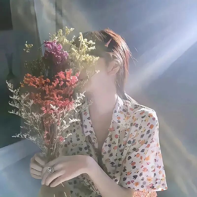 氛围感女生头像鲜花头像氛围感头像不露脸头像