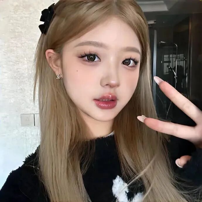 女生头像自拍手机头像