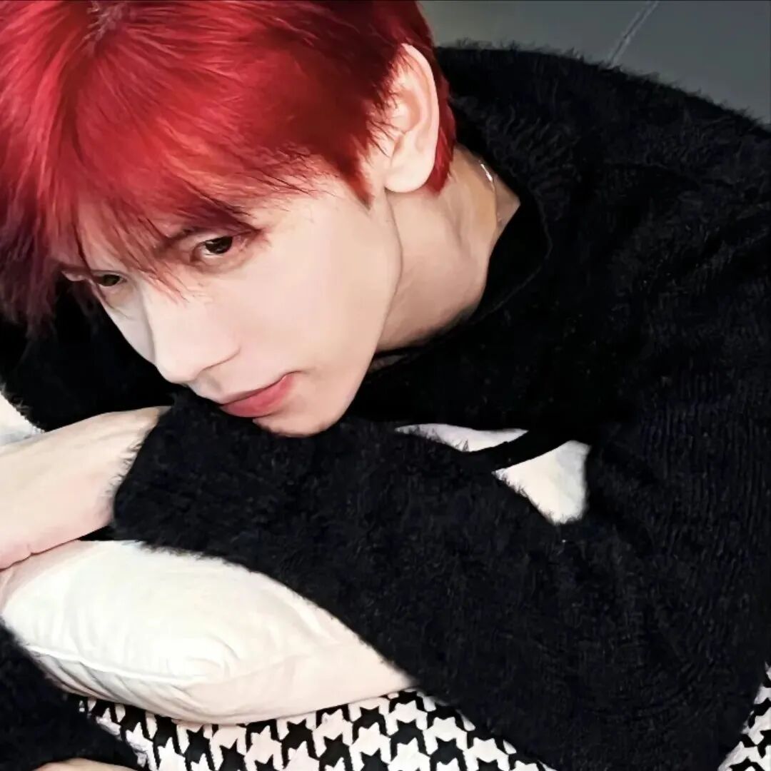 男生头像侧脸头像