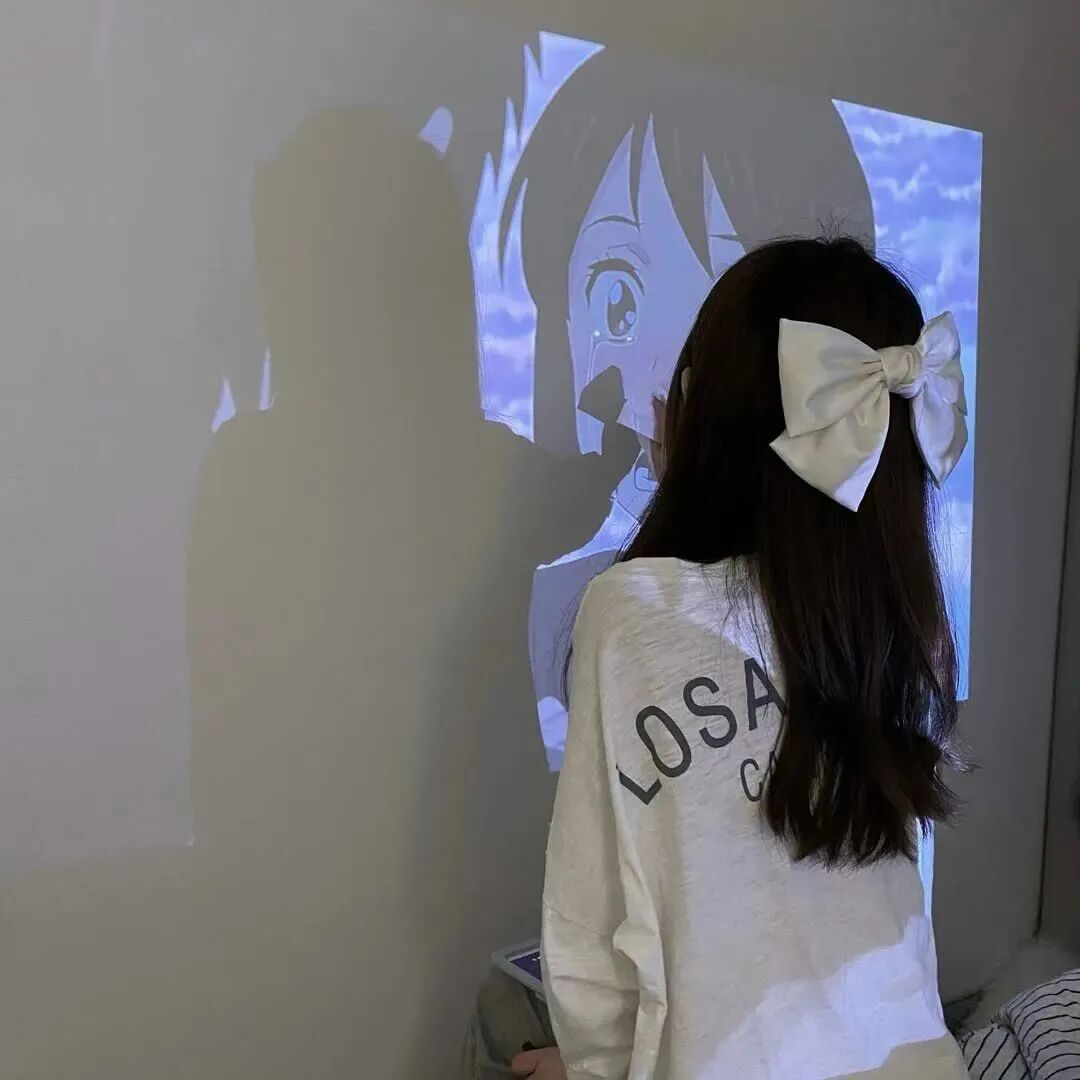 氛围感女生头像不露脸女生头像