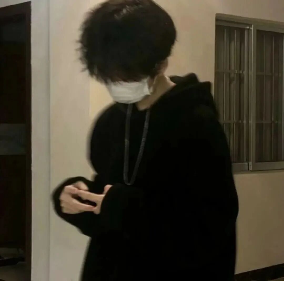 不露脸个性男生头像