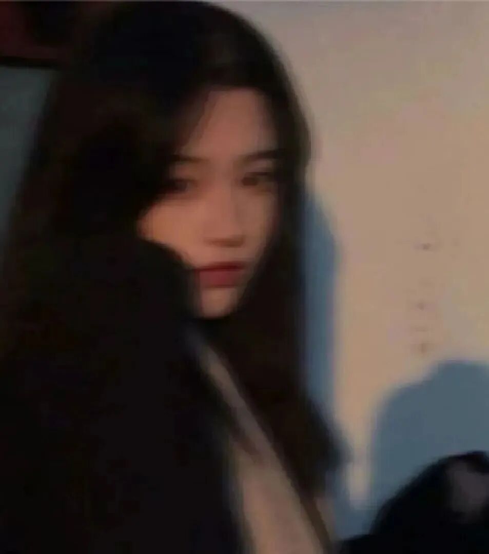 朦胧感女生头像