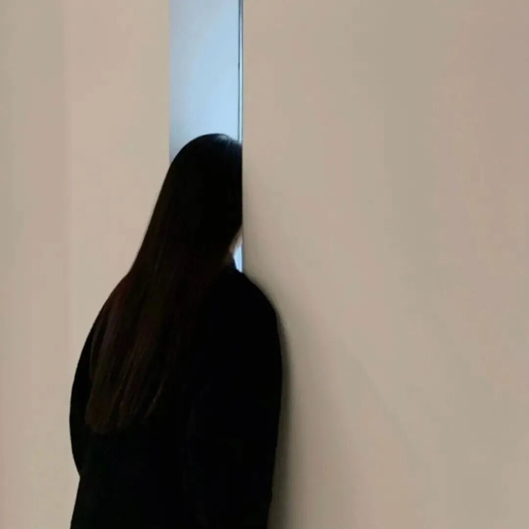 wangchuangfweiaiqing氛围感真人情侣头像