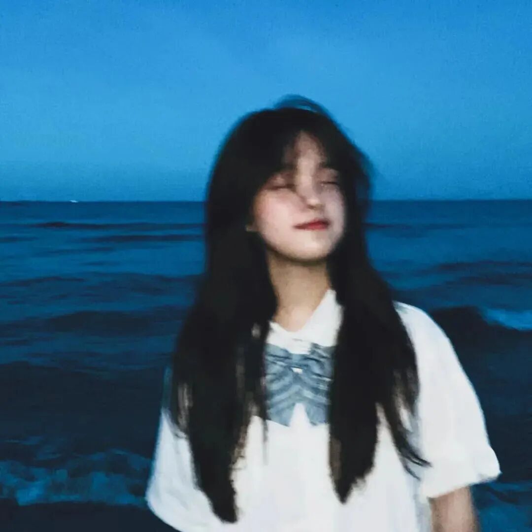 氛围感海边女生头像