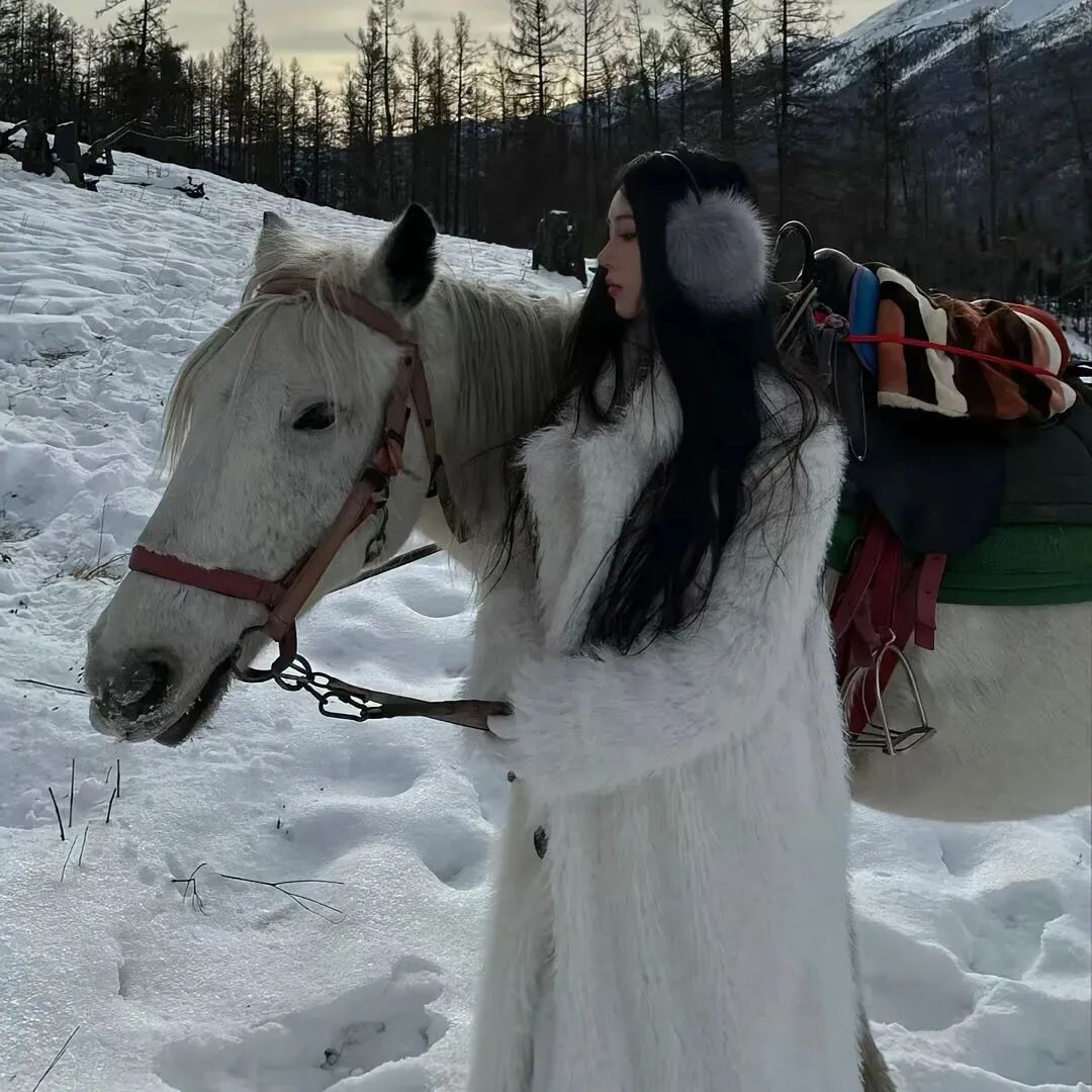 qianzhelvdongaiqing冬天真人情侣头像