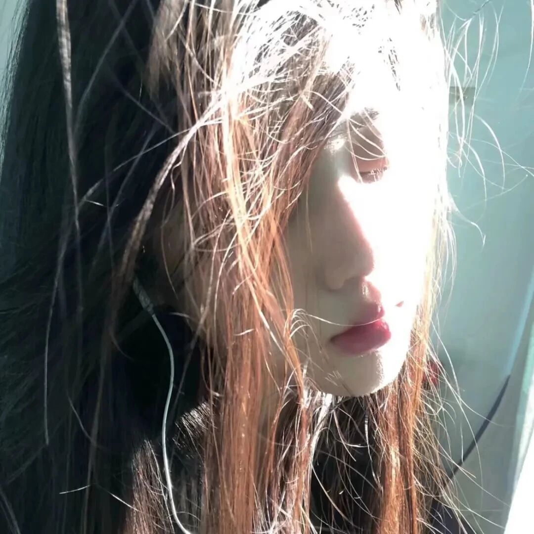 光感女生头像