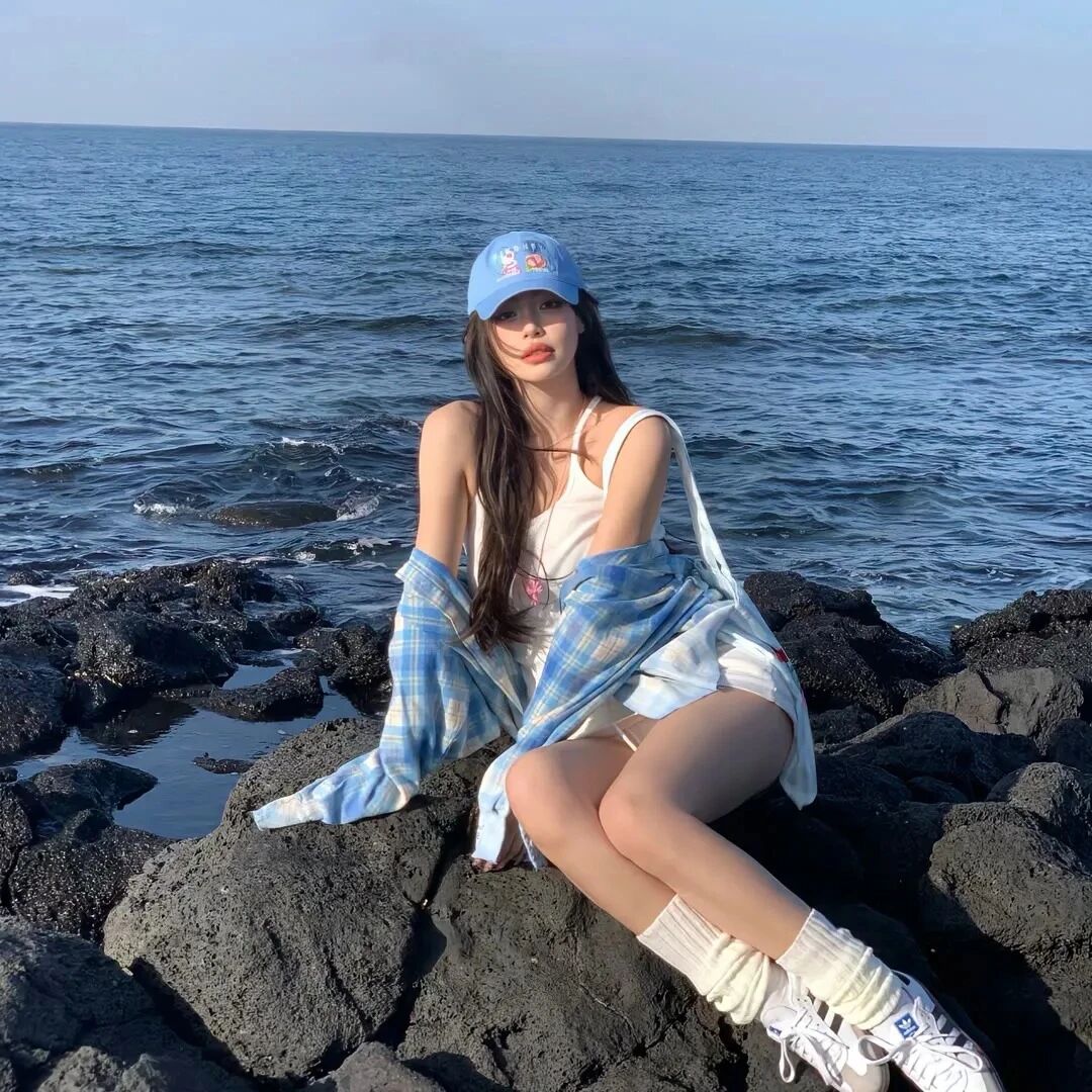 温柔海边女生头像