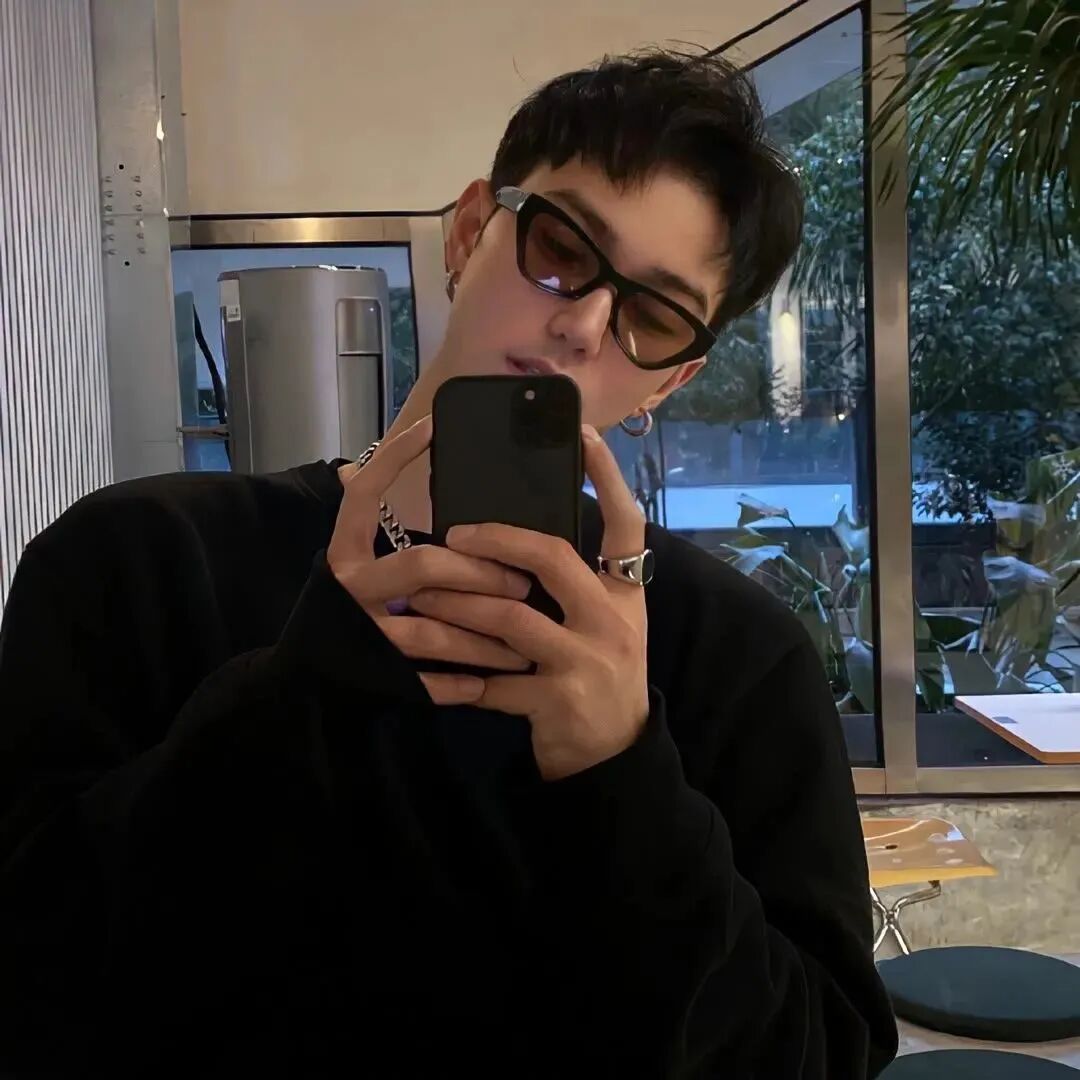 酷酷男生头像墨镜头像自拍手机头像