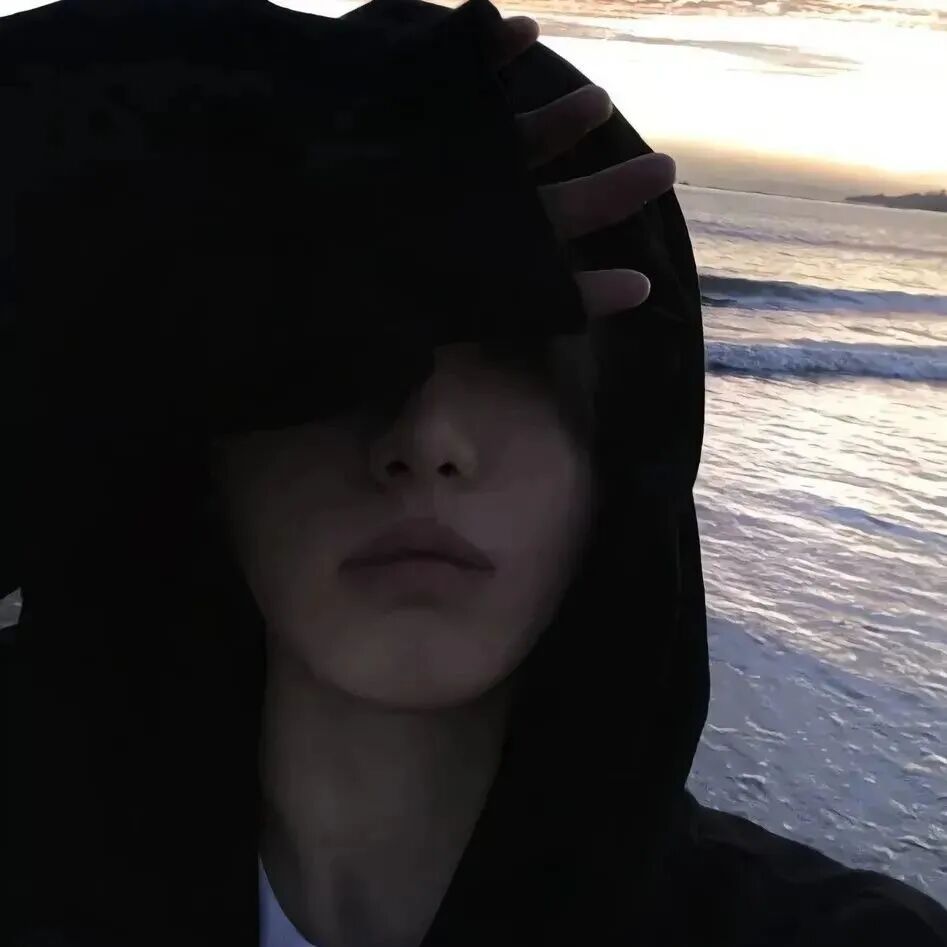 酷酷男生头像海边头像