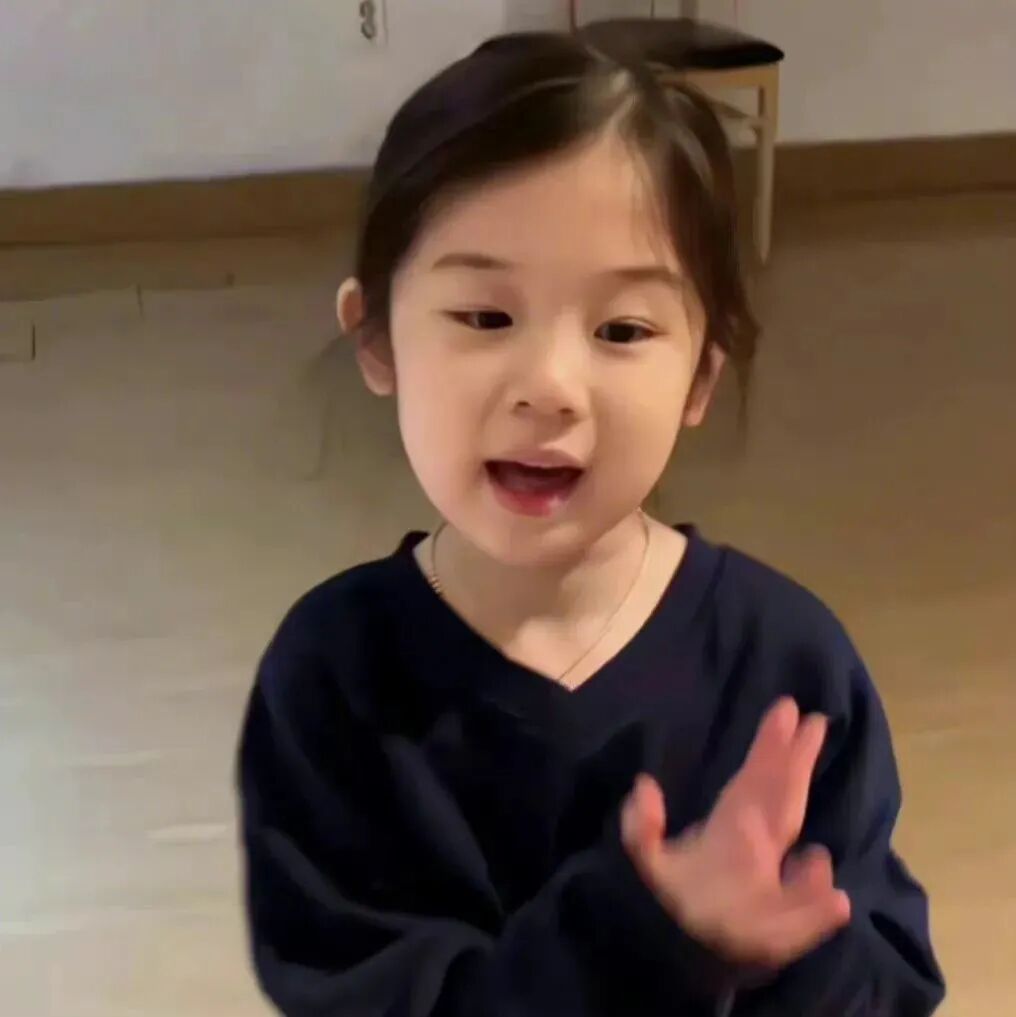 可爱萌娃头像小女孩头像金雪头像