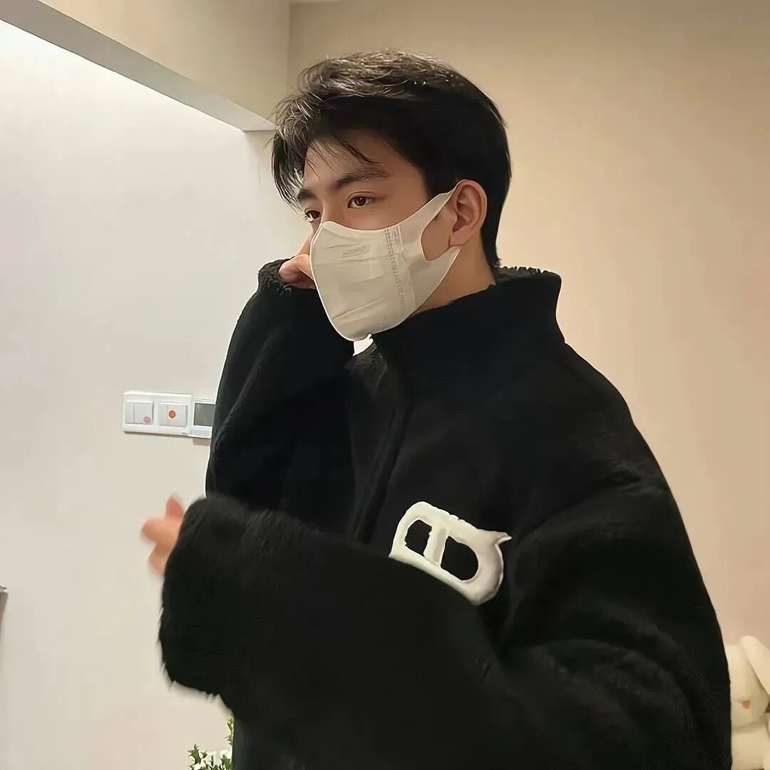 男生头像不露脸头像