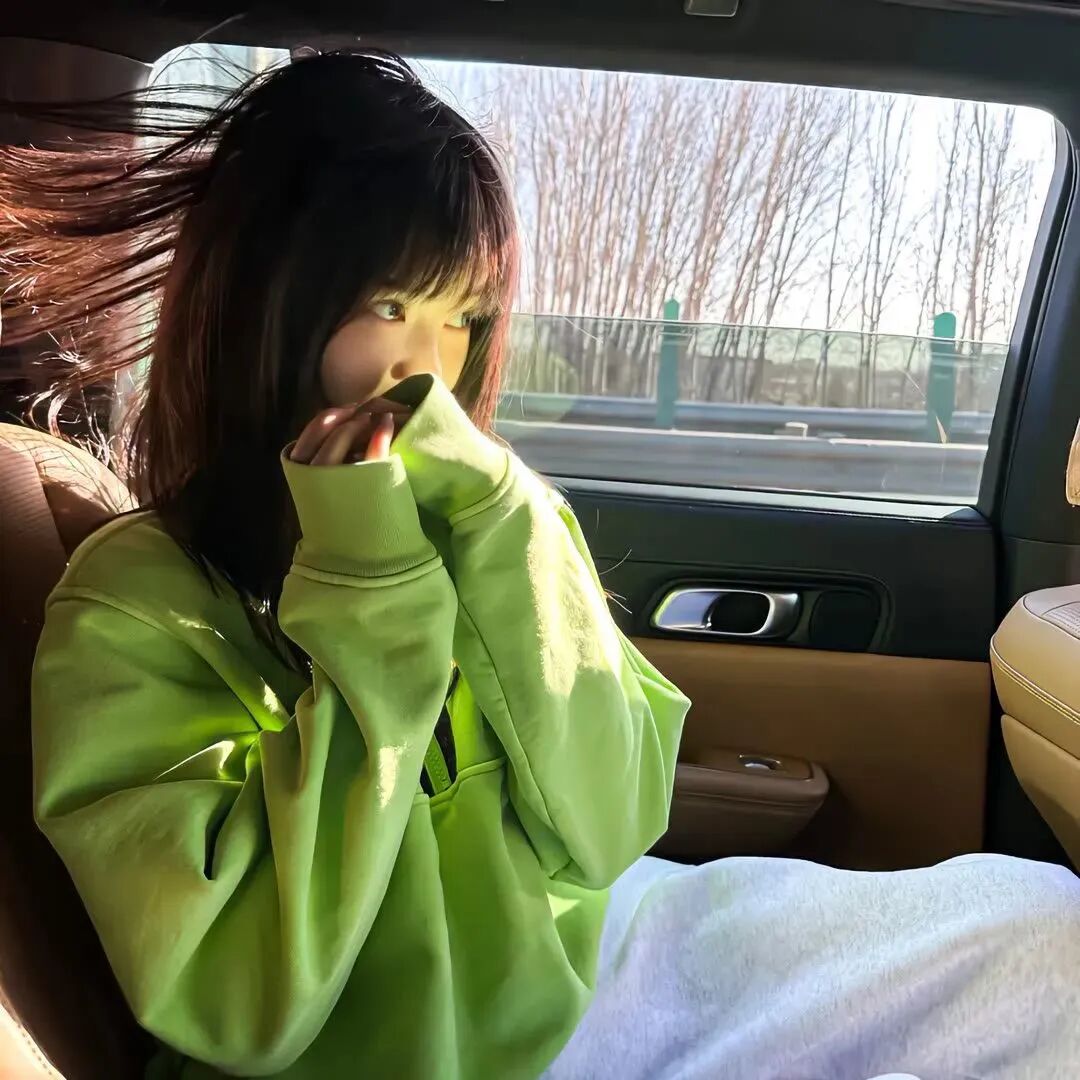可爱小清新女生头像侧脸女生头像