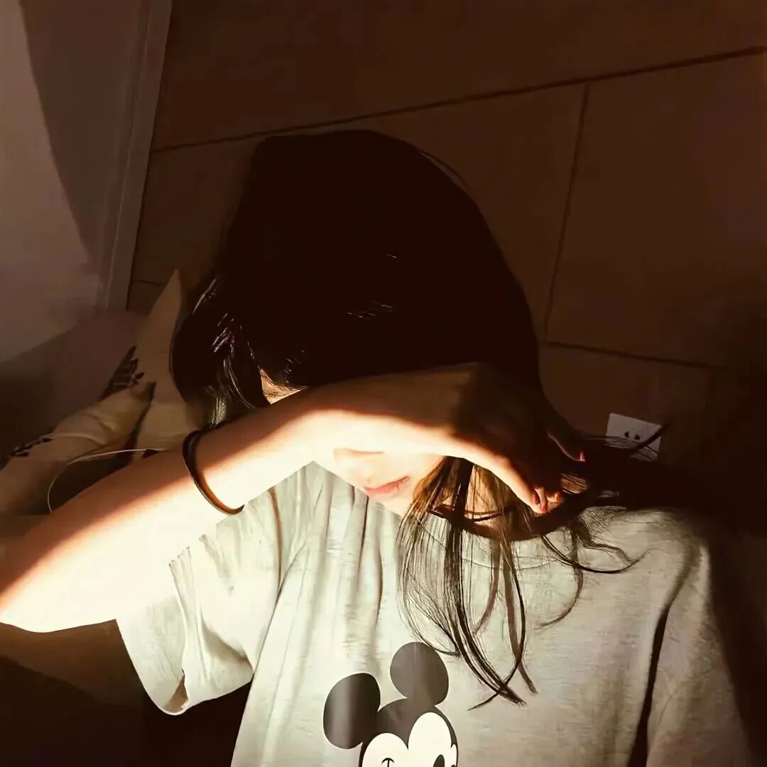 氛围感情侣头像真人情侣头像