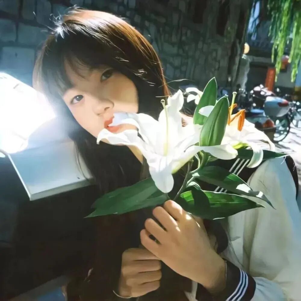 小清新女生头像鲜花头像手捧花头像