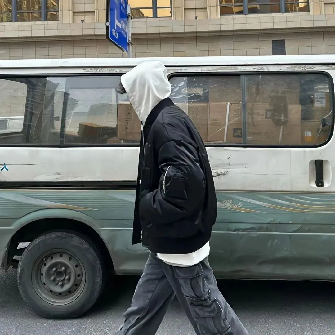 不露脸男生头像