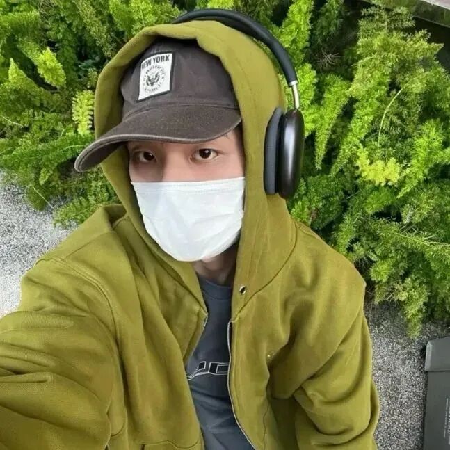 休闲帽口罩小众男生头像