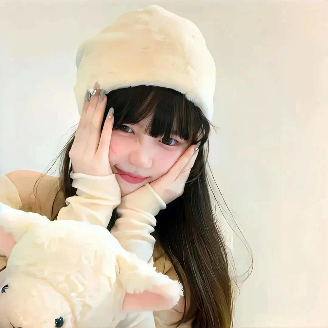 休闲帽甜妹女生头像