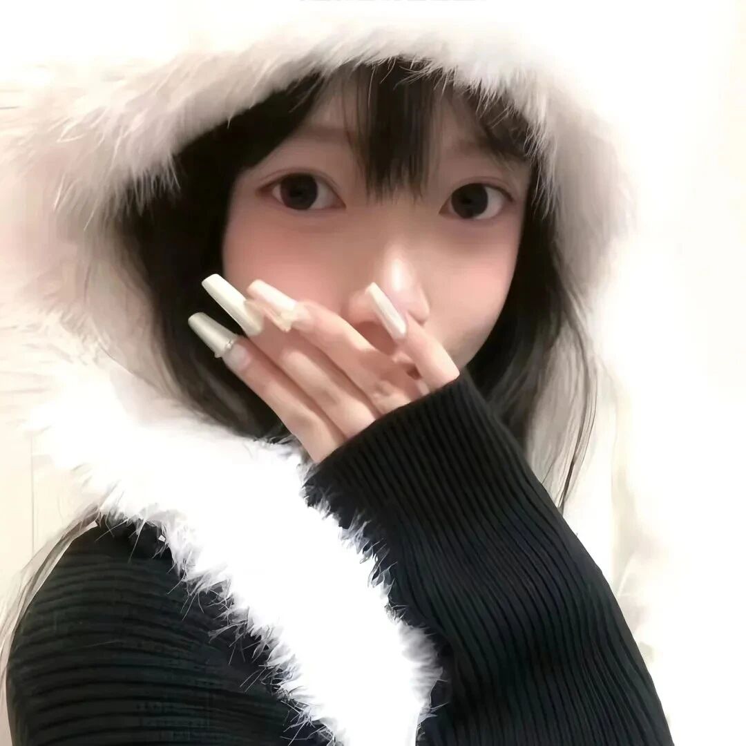 捂嘴少萝女生头像