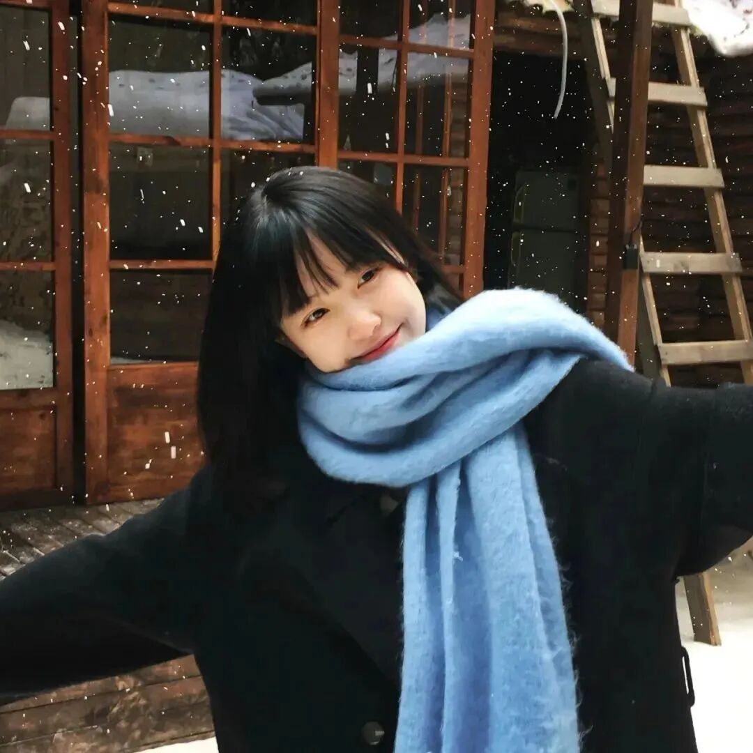围巾冬天甜妹女生头像