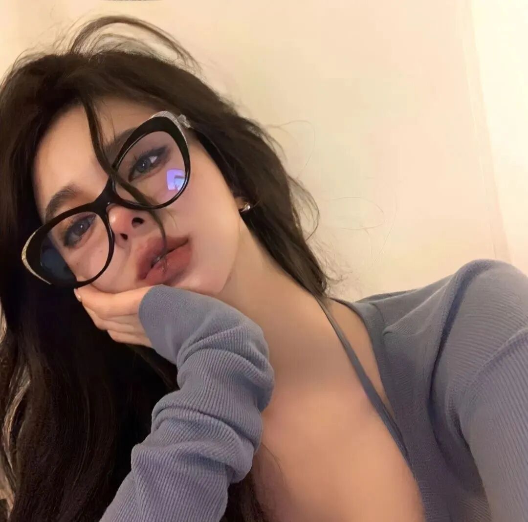 御姐女生头像