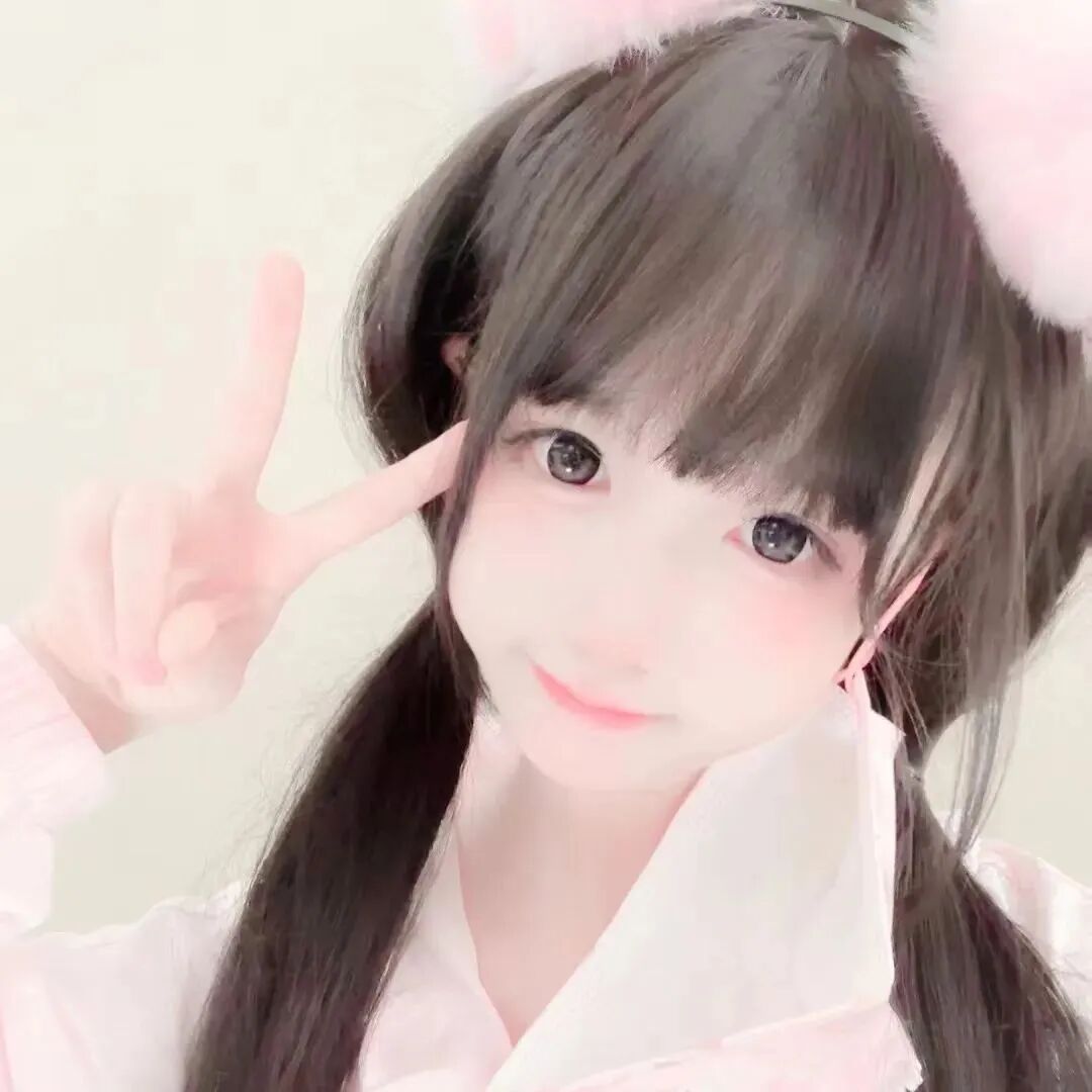 剪刀手少萝女生头像