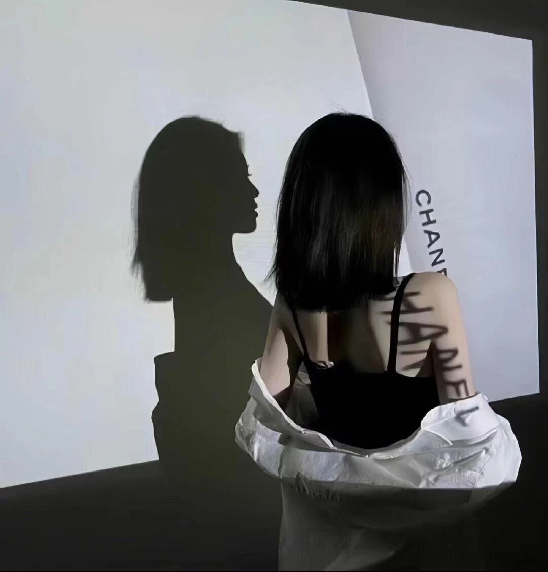 气质不露脸女生头像