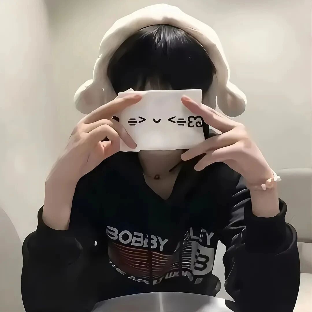 jupaibiaoqinfaxiao单人真人情侣头像