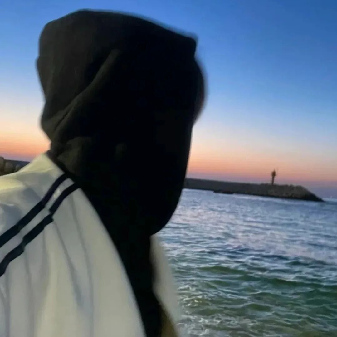 氛围感海边不露脸男生头像