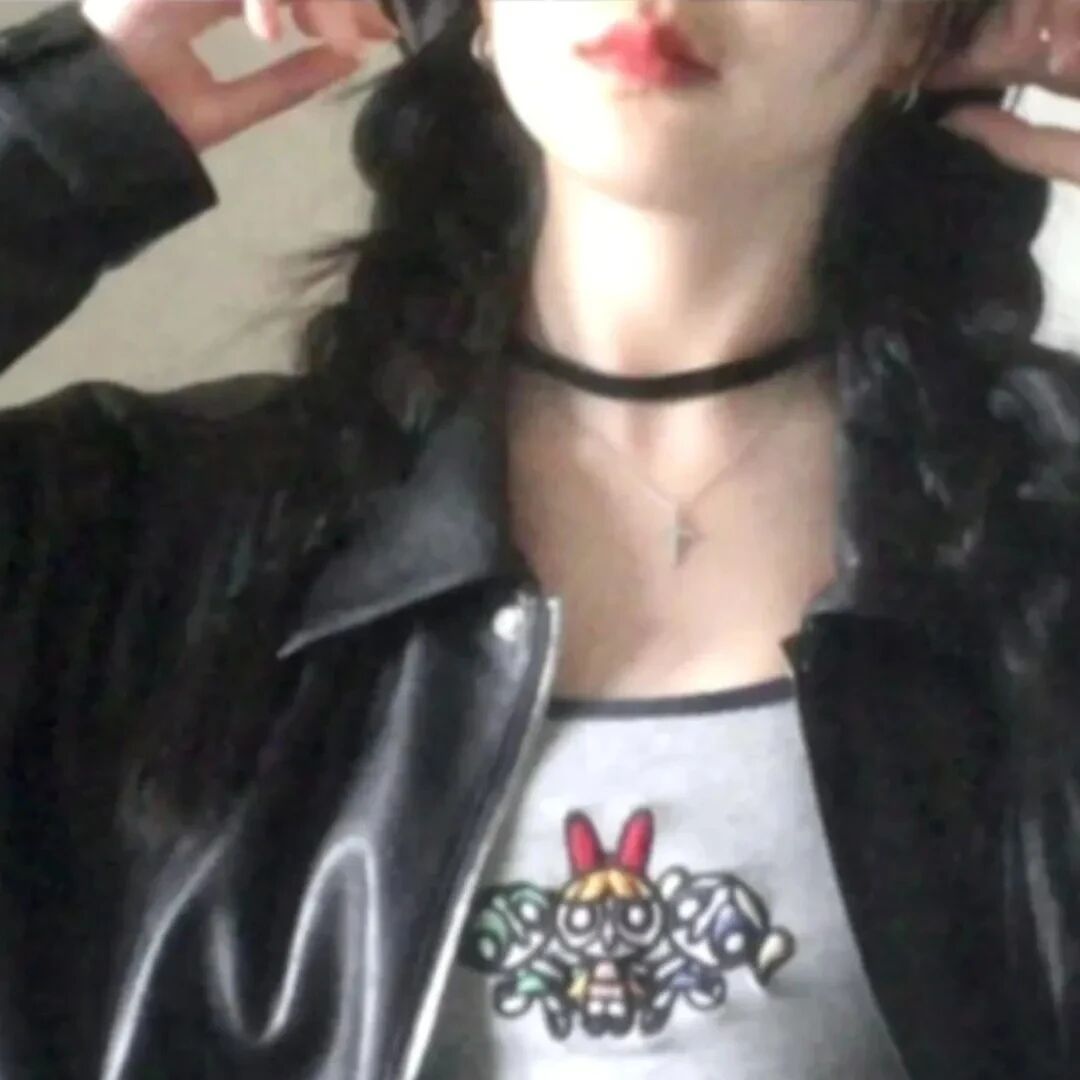 很飒不露脸女生头像