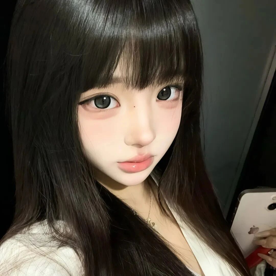 怼脸少萝女生头像