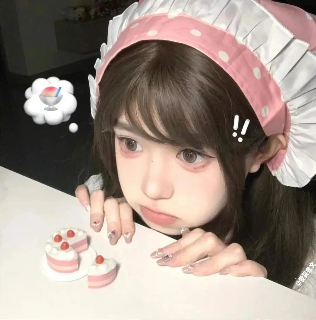 趴着少萝女生头像