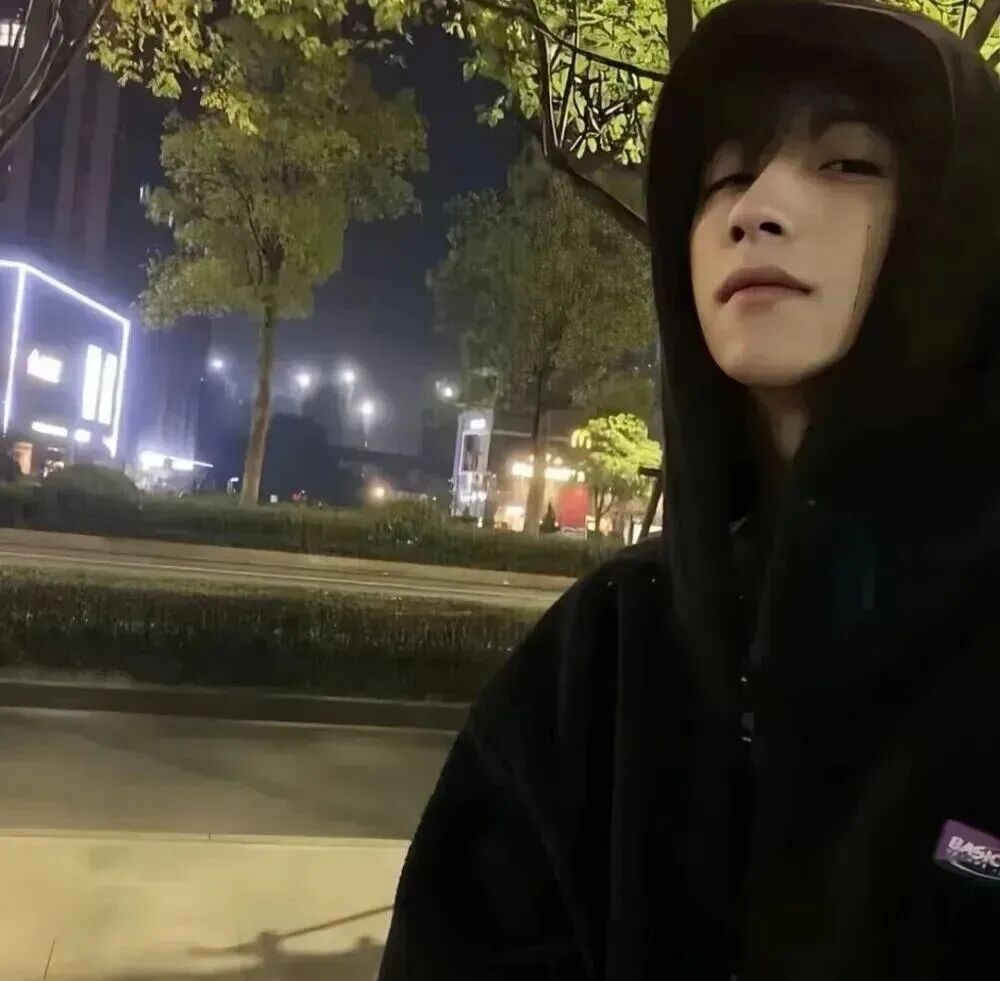 痞帅男生头像