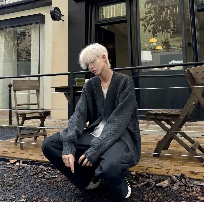 痞帅侧脸男生头像