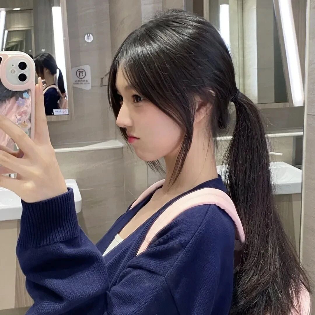 自怕手机小众侧脸女生头像
