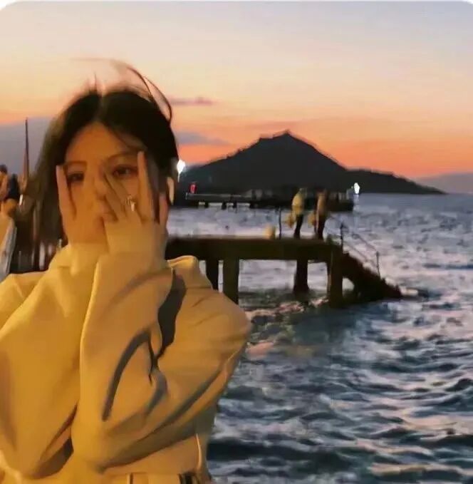 女生 女生头像 女头 氛围感 氛围感头像 海边头像