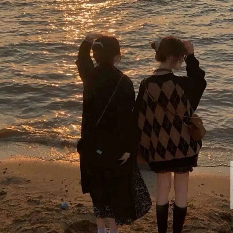 gehaibianjiemei海边二人闺蜜头像真人闺蜜头像