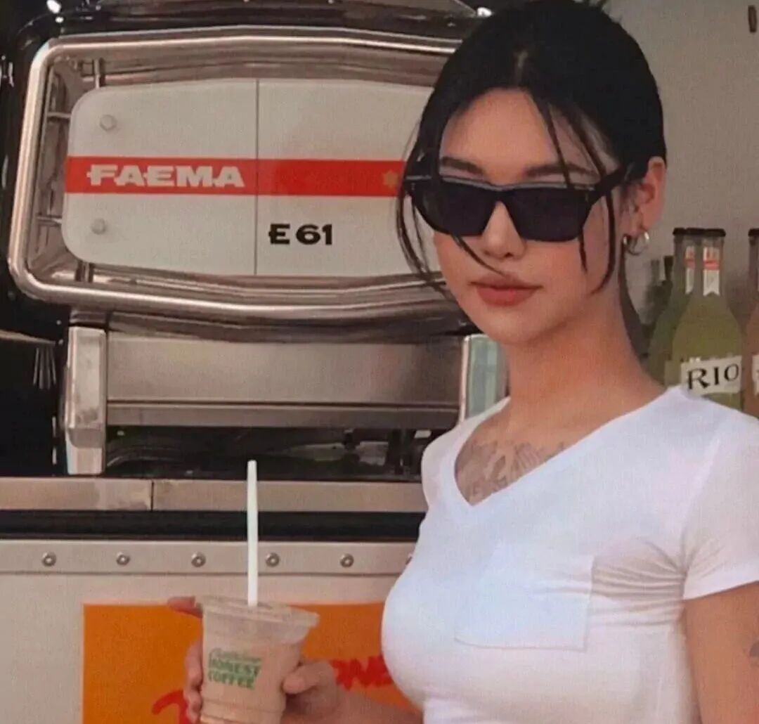 冷酷御姐墨镜欧美女生头像