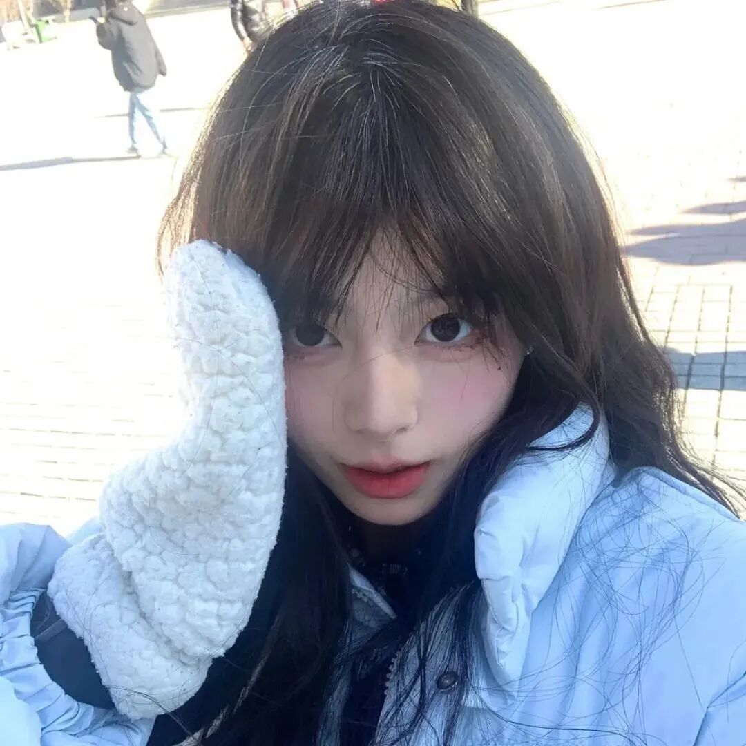 冬天温柔女生头像