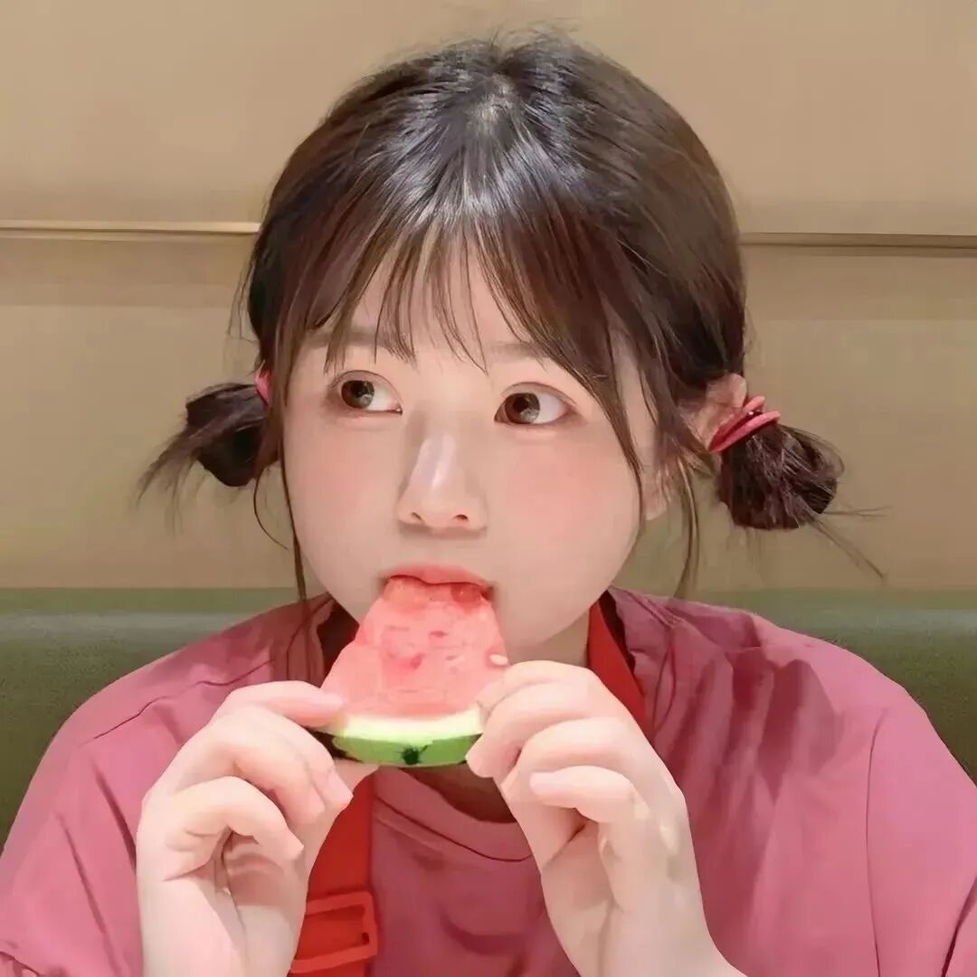 吃西瓜甜妹女生头像