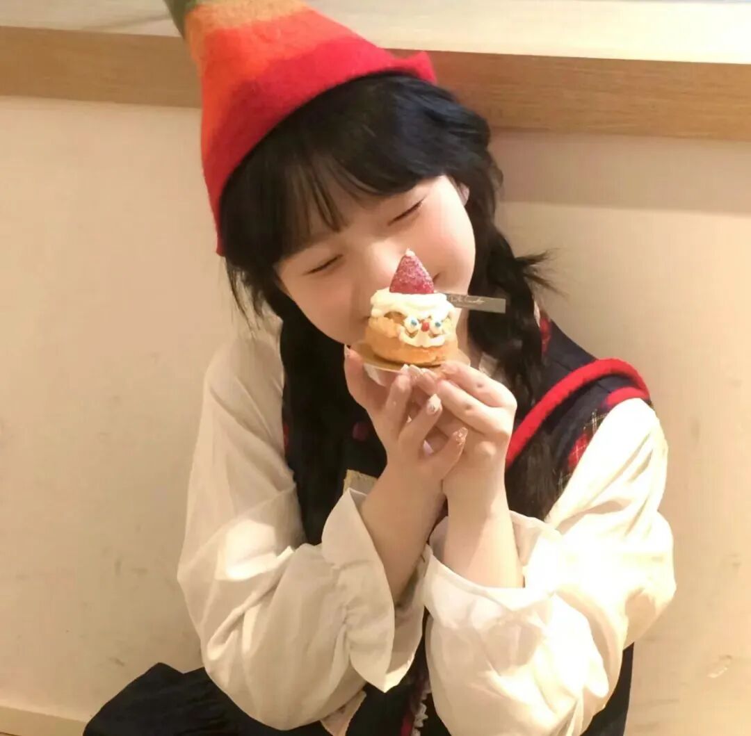甜妹爱笑女生头像